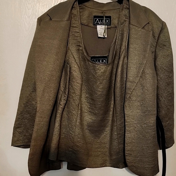 Alex Evening Jacket w/Shell - Picture 4 of 7